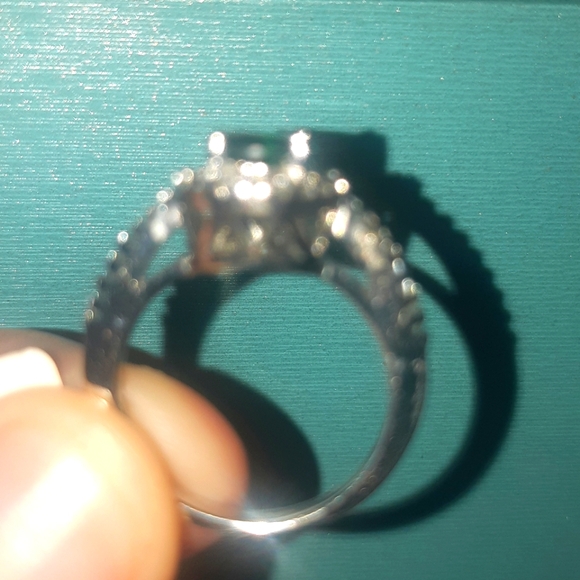 🆕️(6) Round Green .925 SS w Halo Ring - Picture 5 of 5